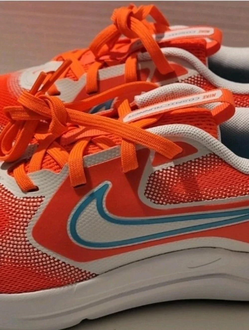 Nike Cosmic Runner Big Kids 5.5Y/ Women's 7 ~ Orange, Turquoise, White Shoes